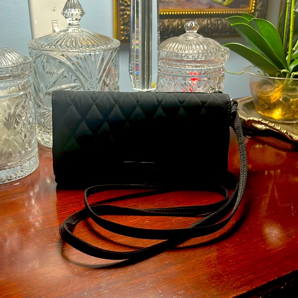 Vera Bradley Black Crossbody, clutch billfold bag like new